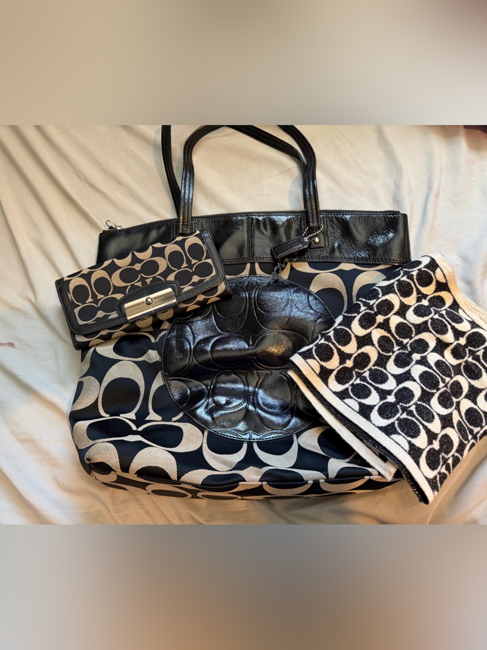 Coach Black and Cream Signature Tote Set with Wallet and Scarf